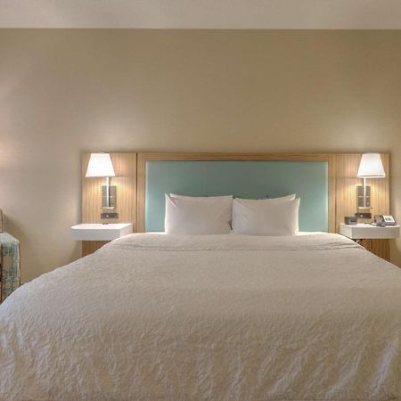 Hampton Inn Batavia Buitenkant foto