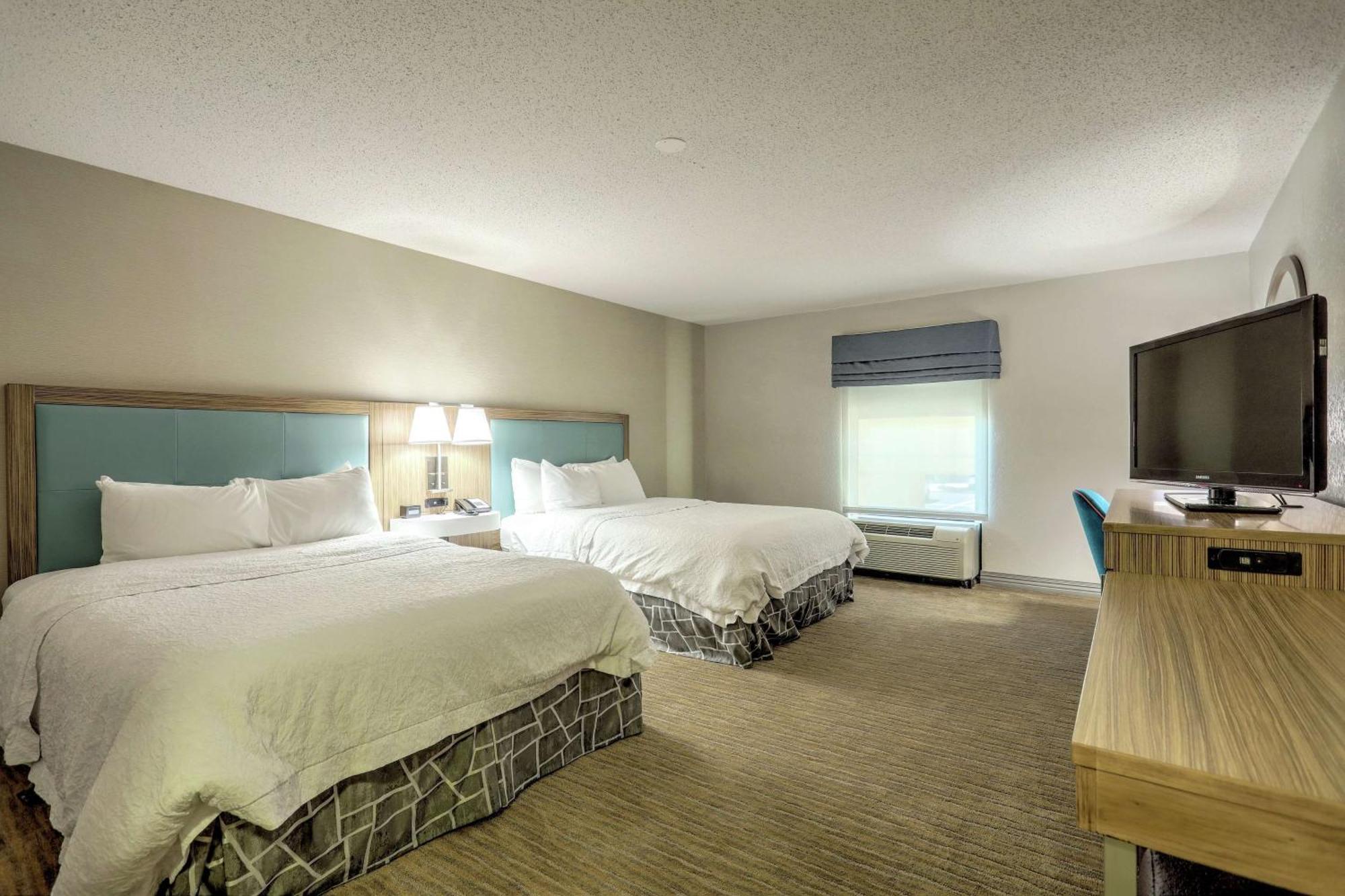 Hampton Inn Batavia Buitenkant foto